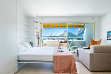 Large Studio With A Breathtaking View Of The Sea - Villeneuve-Loubet
