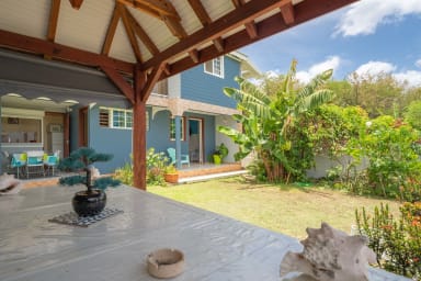 Photo de Villa en location saisonnière à Deshaies en Guadeloupe 