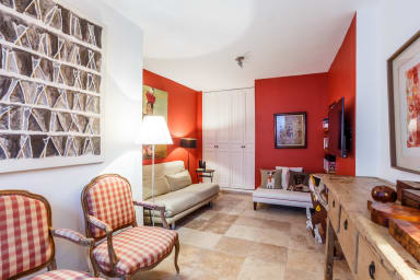 Rental Luberon heart of the village pool