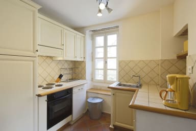 Bright flat for rent Bonnieux 4 people
