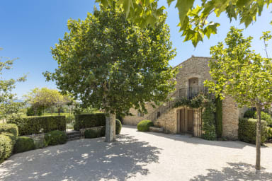 Dream villa rental in Provence