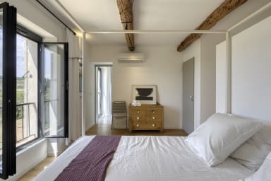 Dream holidays with swimming pool in the heart of Luberon