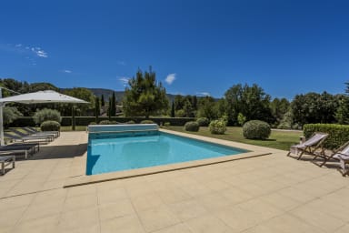 Warm and romantic house to rent in the Luberon