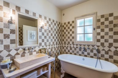 Romantic holidays in the heart of Provence