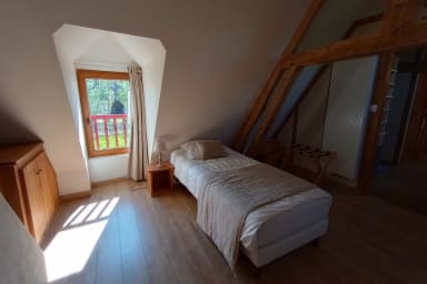 chambre lit simple