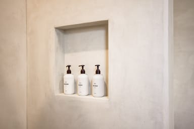 Public Goods Toiletries Provided