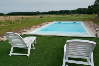 Piscine à volet roulant