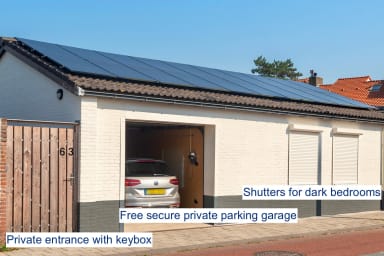 Veilige overdekte prive parkeerplaats en prive ingang