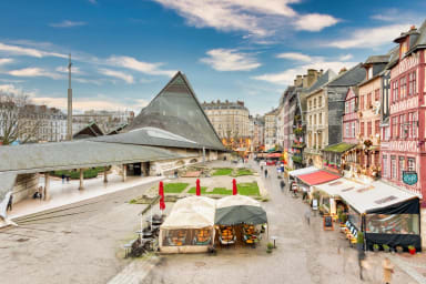 Vue sur la place du Vieux Marché