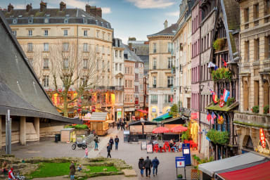 Vue sur la place du Vieux Marché