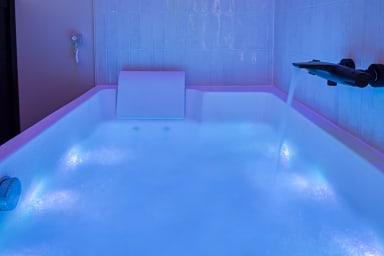 Baignoire balnéo