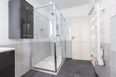 Bathroom ground floor