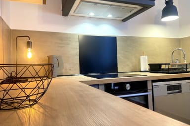 Plaque de cuisson, four et hotte