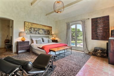 book-villa-ysee-property-rental-kid-friendly-gassin-pioma-home