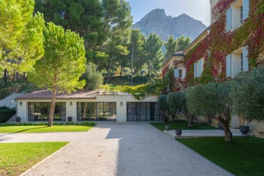 book-villa-isaure-property-rental-kid-friendly-cassis-pioma-home
