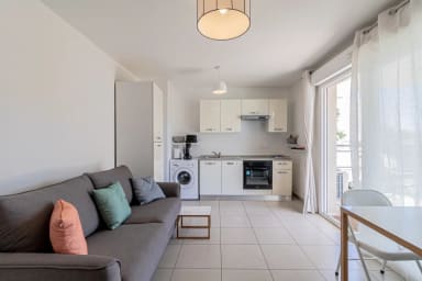 Equipped living-room and kitchen