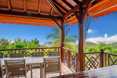 Photo de Villa en location saisonnière à Basse-Terre en Guadeloupe