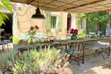 Devant la maison