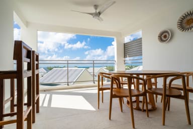 Photo de Apartment en location saisonnière à Saint-Francois en Guadeloupe 