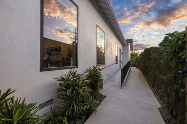 Charming boutique in the heart of downtown Santa Barbara