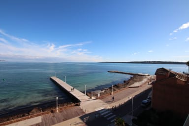 Terrasse équipée avec vue mer