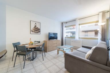 2P Palm Beach, Proche Plages & Croisette