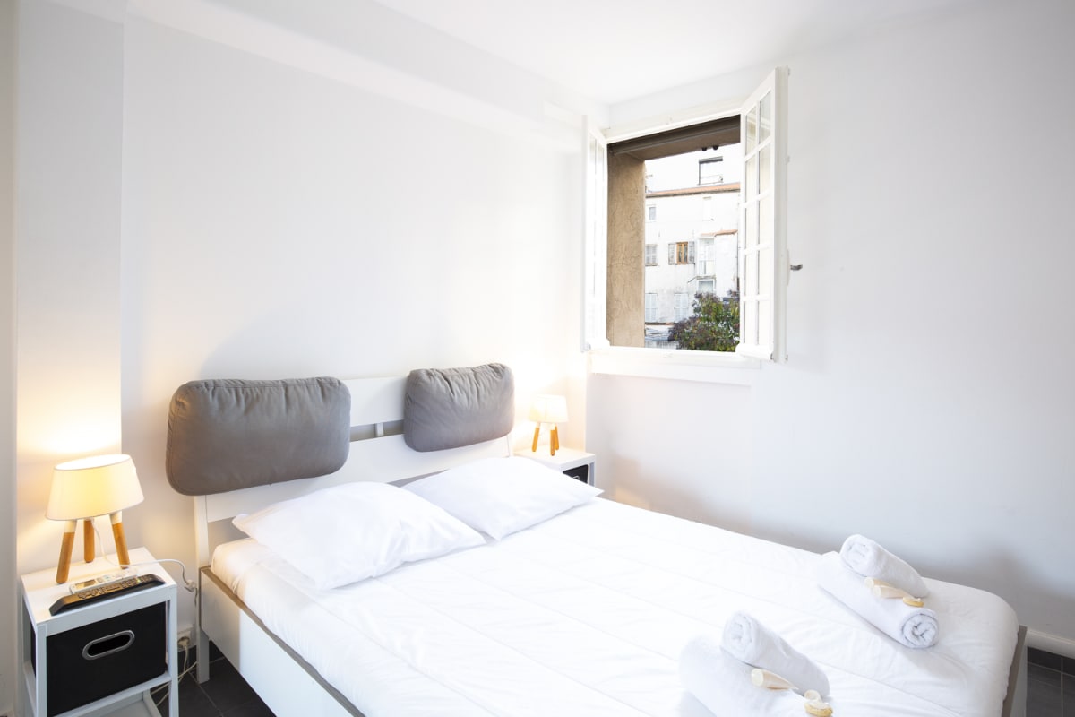 Appartement Chez Dominique - 1 chbre 2-4pers Centre Antibes Migrainier Ancien 