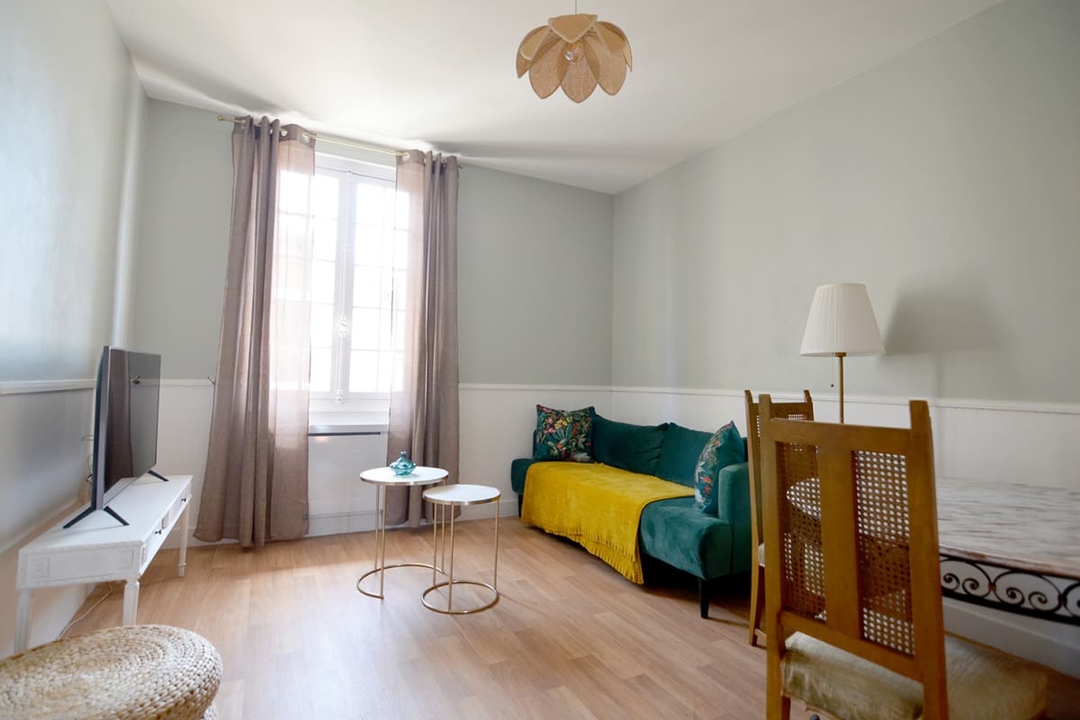  Appartement EUGENIE : le charme à proximité du centre 