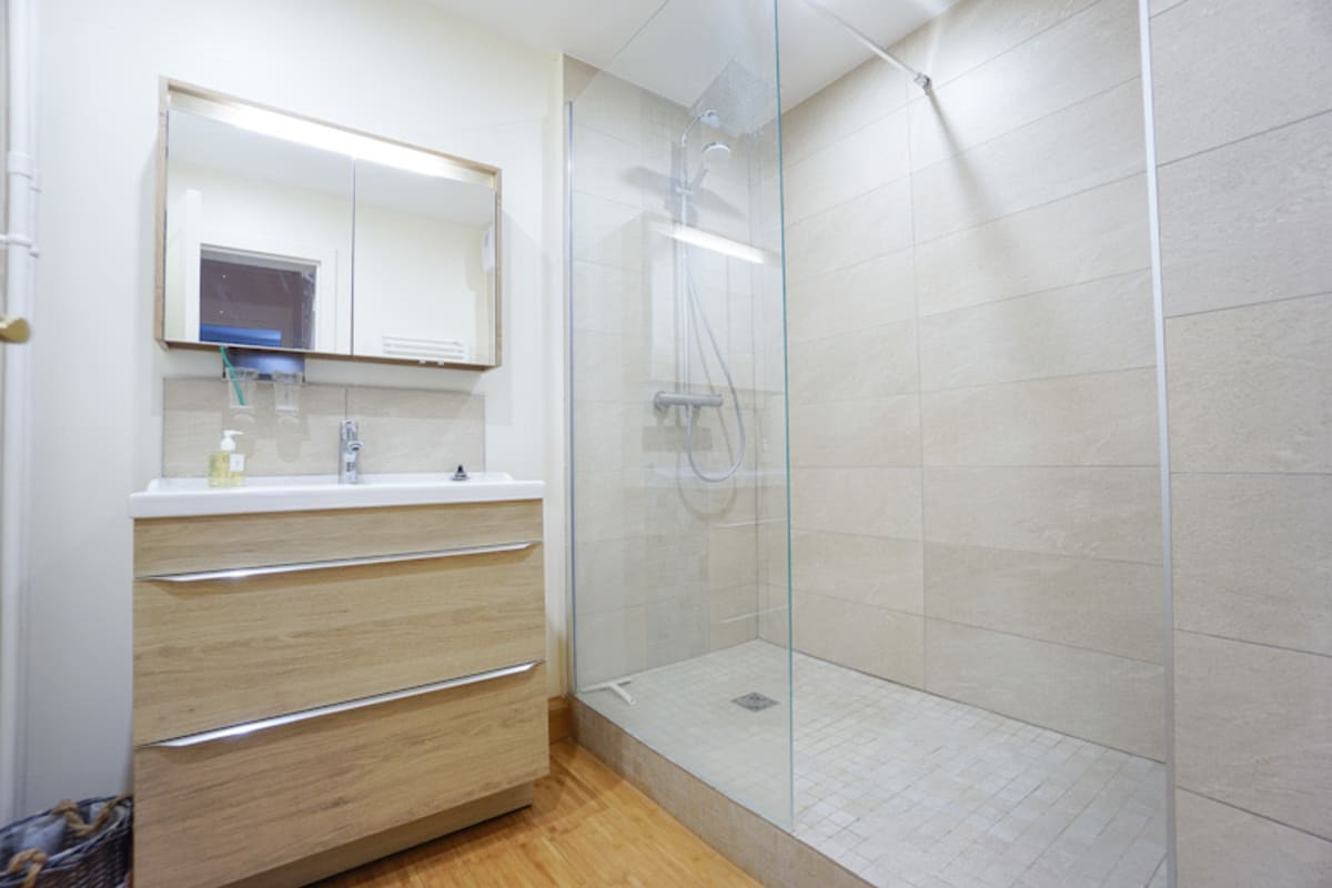 Appartement Bel appartement lumineux - Levallois 