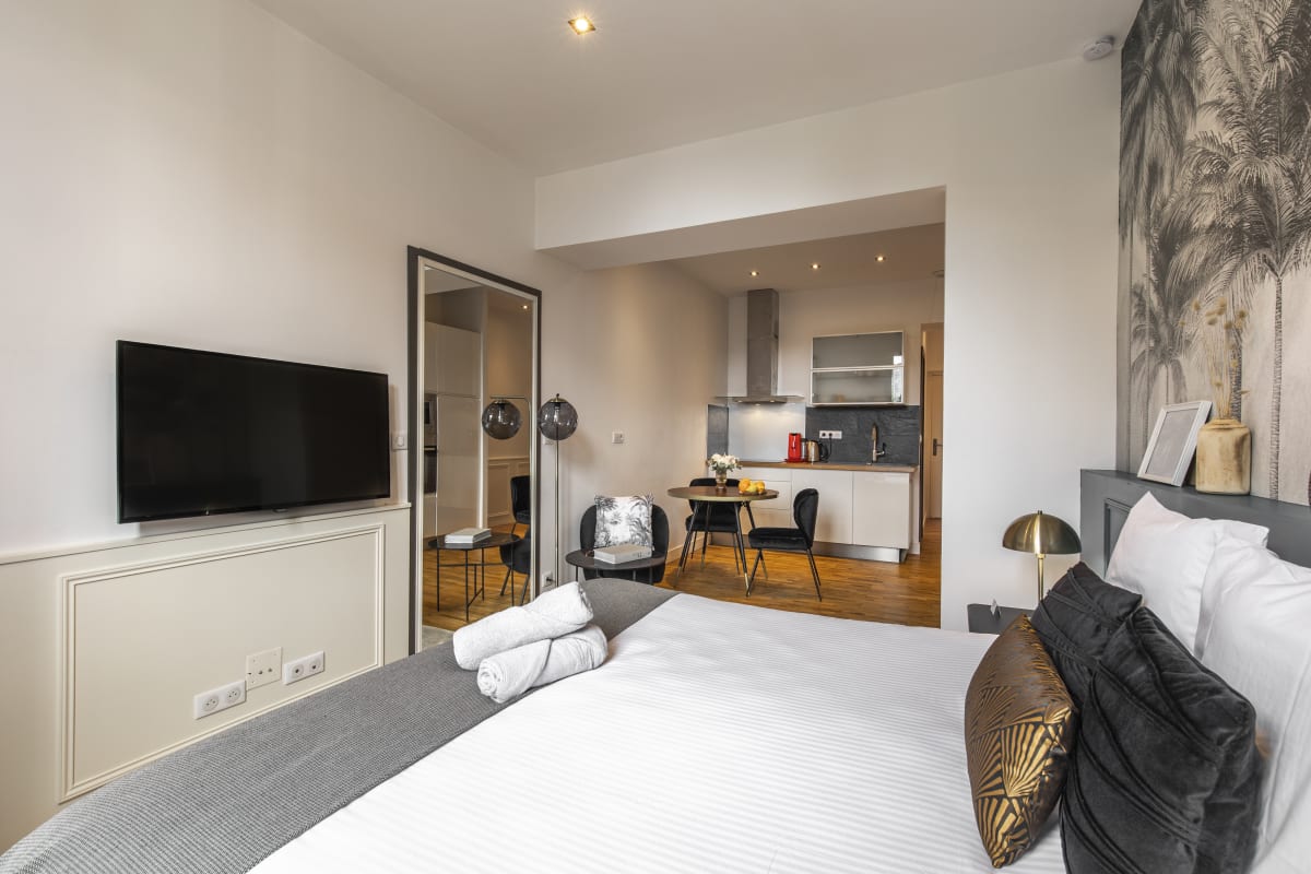 immobilier  Studio Charmant - rénové et moderne