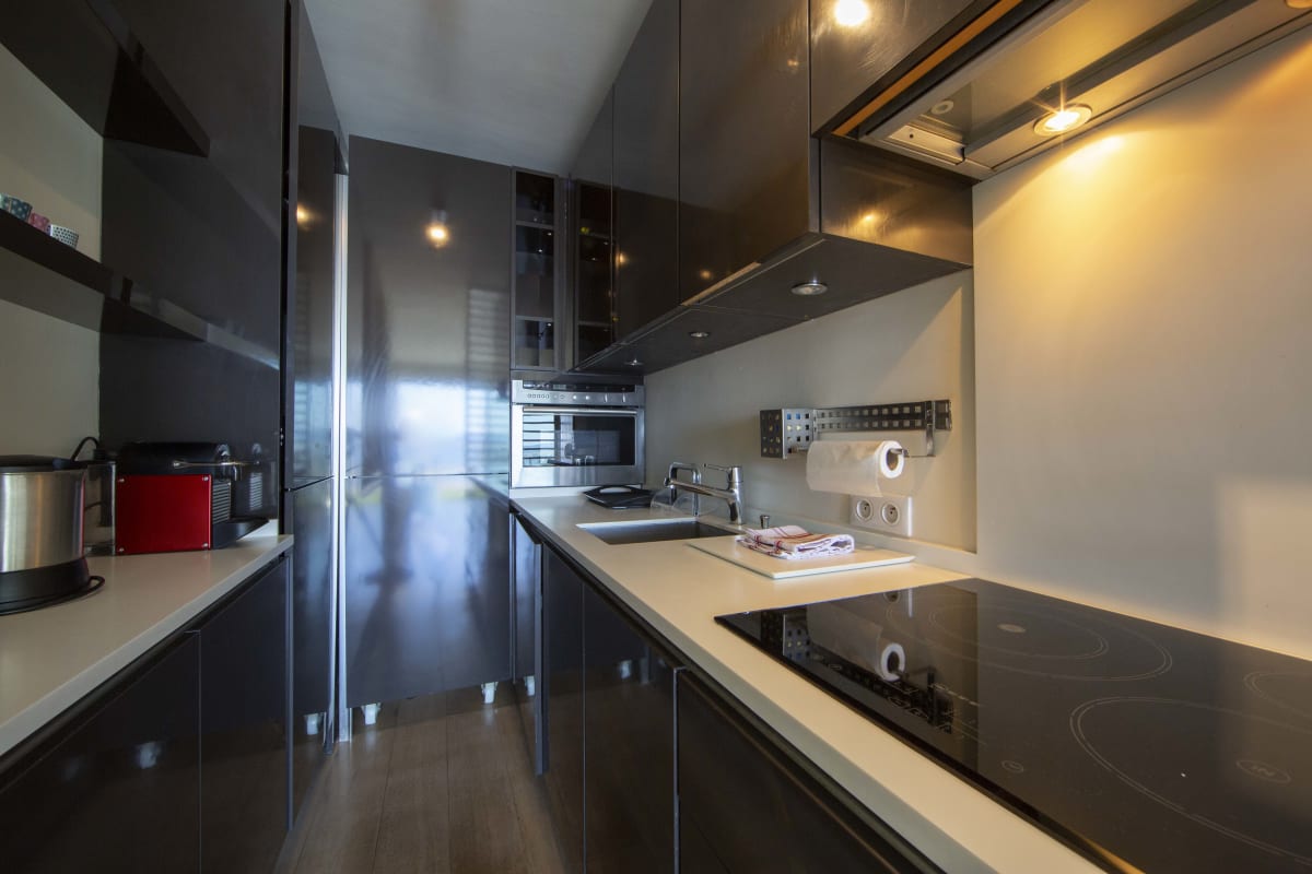 Appartement   Appartement équipé 70 m² face à la mer dernier étage avec magnifique vue me