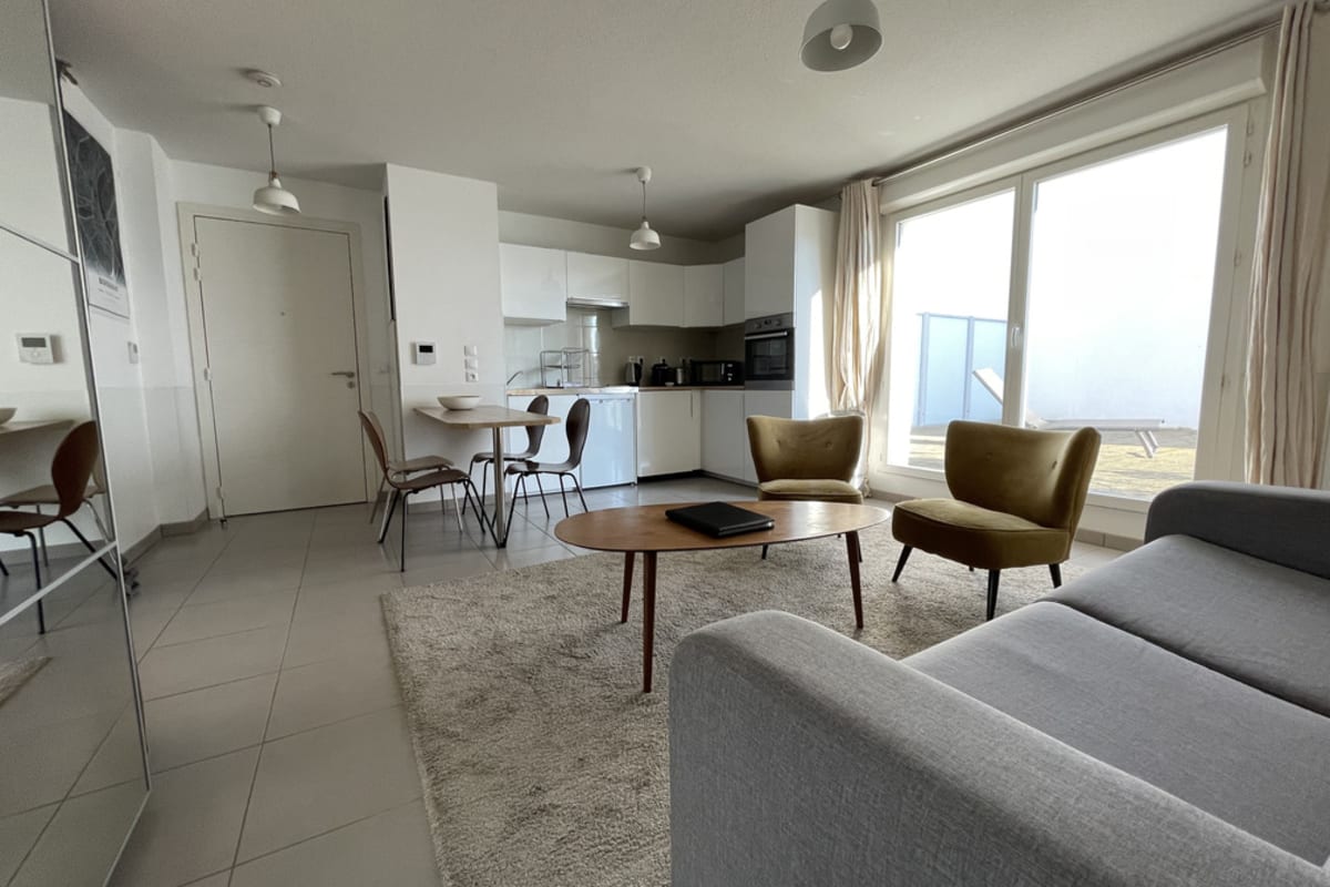 Appartement Spacieux appartement remarquablement lumineux avec parking à la cité du vin 