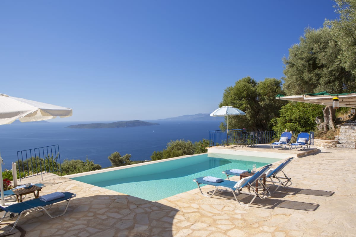  Maison Villas Balcony - Lefkada-Travel
