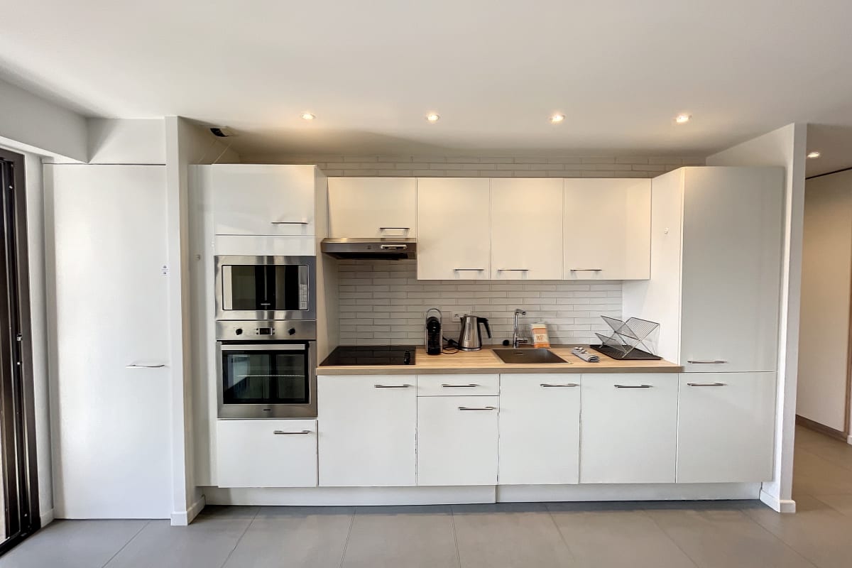  immobilier  Superbe 2 pcs - 3 pers - terrasse Cannes centre Port Suquet Olam Properties