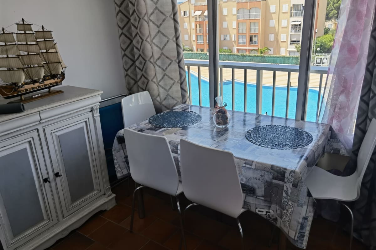 Appartement T2 avec Veranda / résidence avec piscine ! 