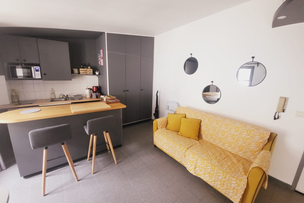 Duplex 32 M² Avec Terrasse Dans Le Centre Ville