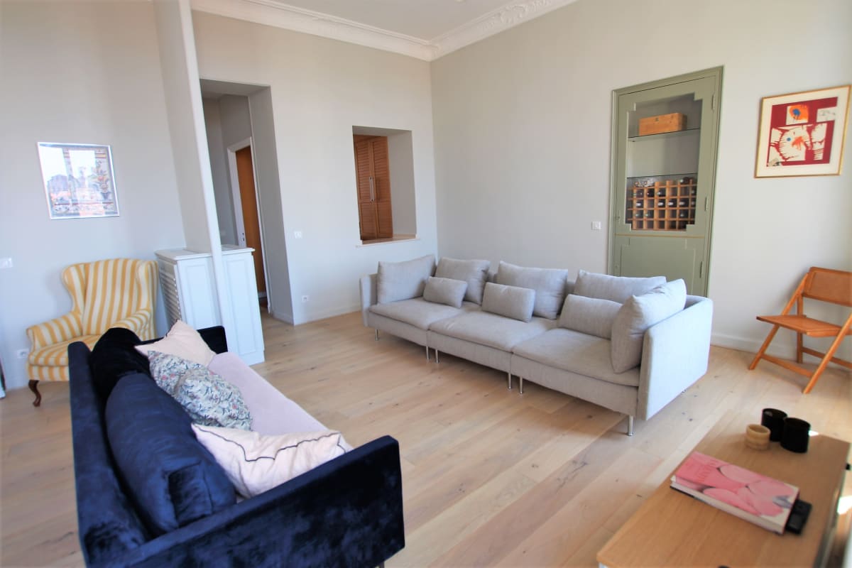  immobilier  Appartement 4 chambres, 130 m2 entièrement équipé avec vue mer
