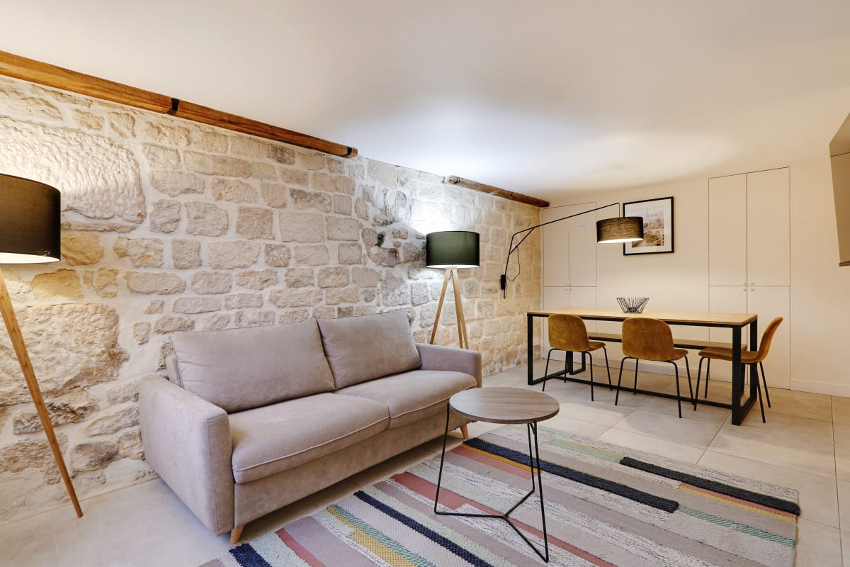 小物 DEUXIEMECLASSE.L' Appartement.IENA.plage Apartment for Sale at La Seyne Sur Mer, Provence-Alpes-Côte