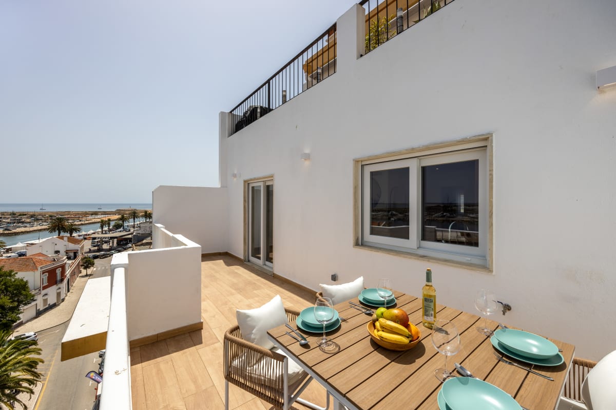  immobilier  City Centre Ocean View Apartment