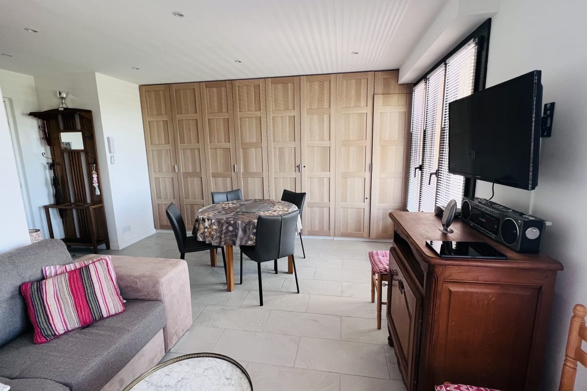  immobilier  Havre de paix avec balcon à Sainte-Maxime