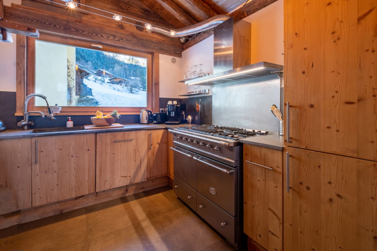 Immobilier Authentique Chalet sur les Pistes aux Houches  