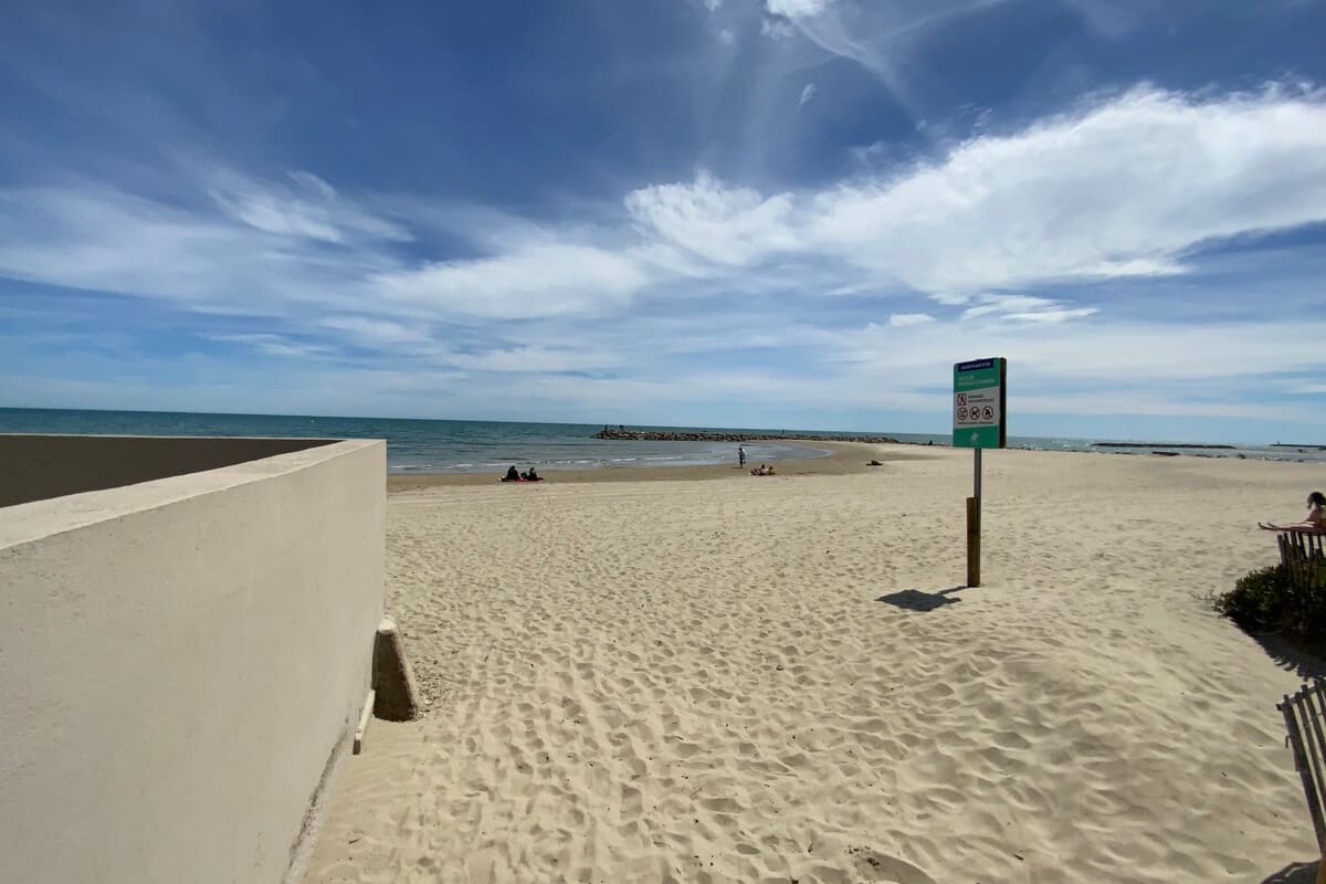 Immobilier Le bord de Mer : Villa 200m2 avec piscine !  