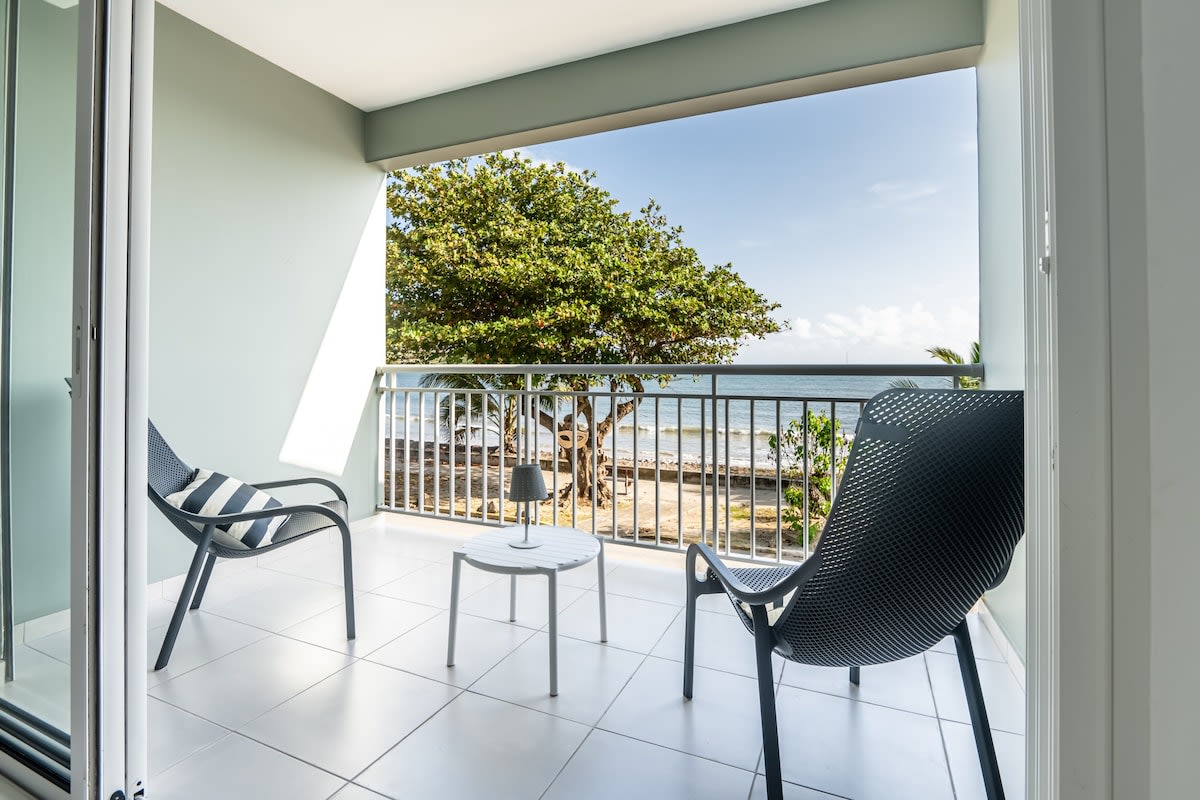 Immobilier 972L1 - T4 neuf "Taïno" face à la mer  