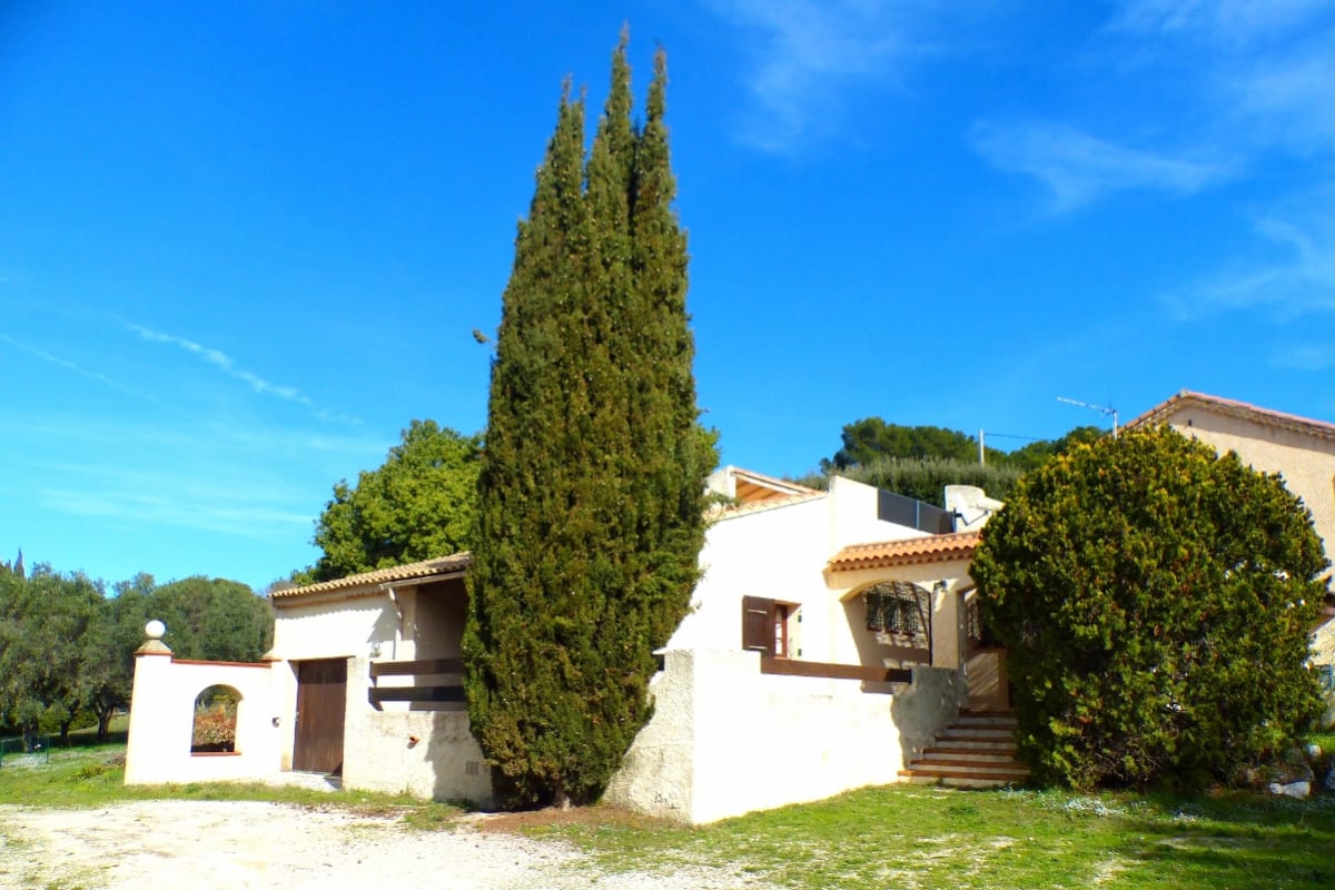  Maison Maison familiale tout équipée