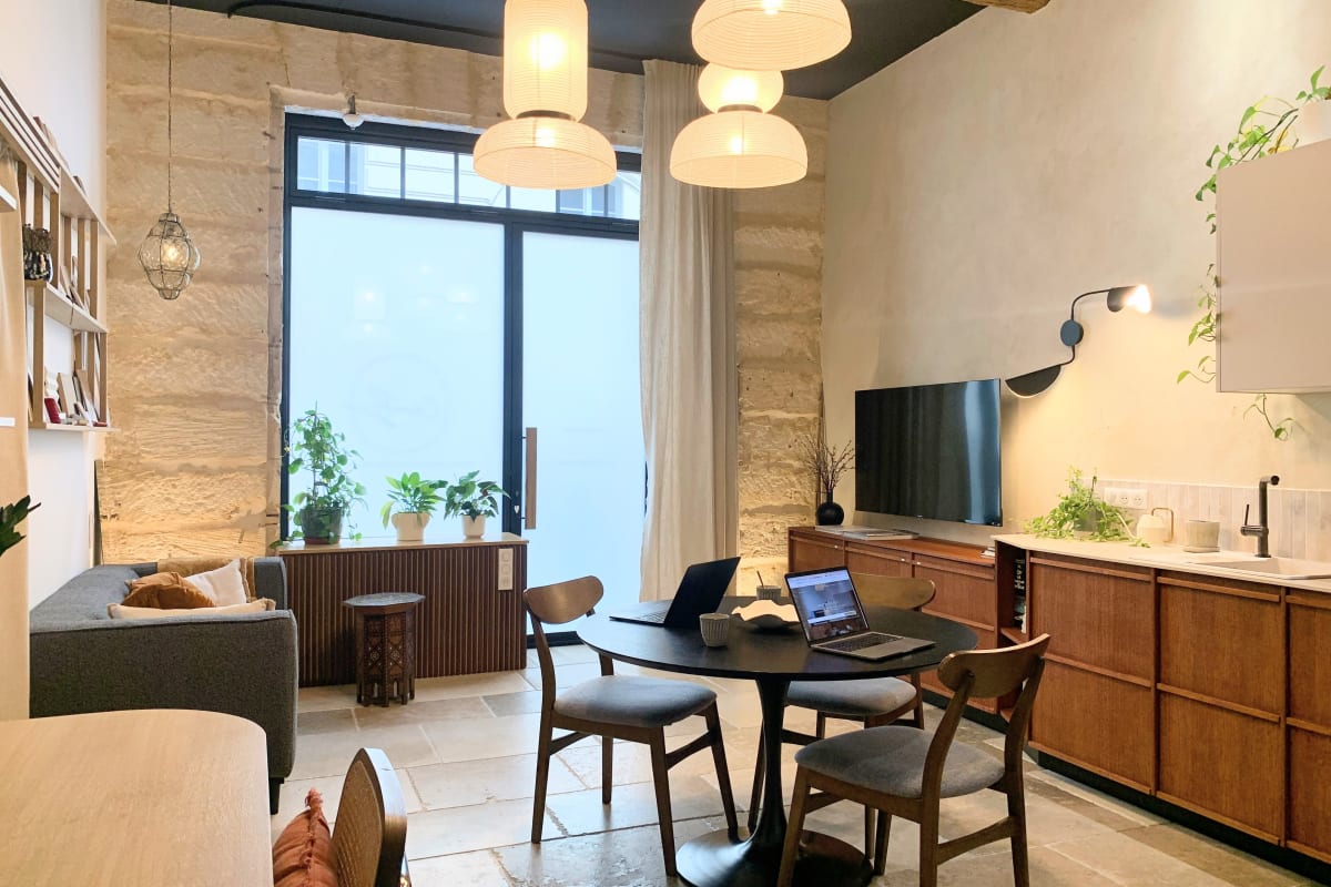  immobilier  Home Chic Home - Les Suites de La Comédie - Suite3