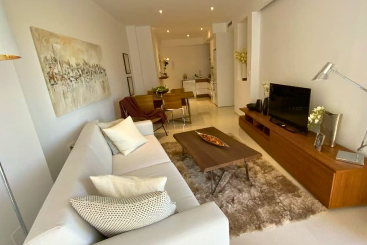 Immobilier  Charmant appartement à Puerto Marina, près de la plage !  