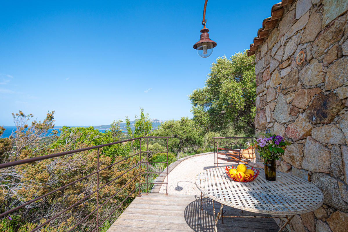  Appartement Maisonnette en plein maquis, vue splendide à 5 min du centre et de la plage