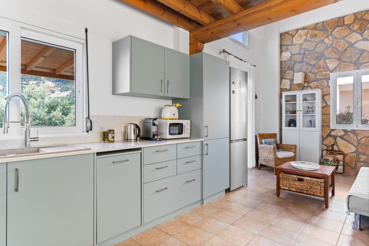Maison   Villa Giancarlo - Chic villa avec des éléments en pierre et en bois dans l