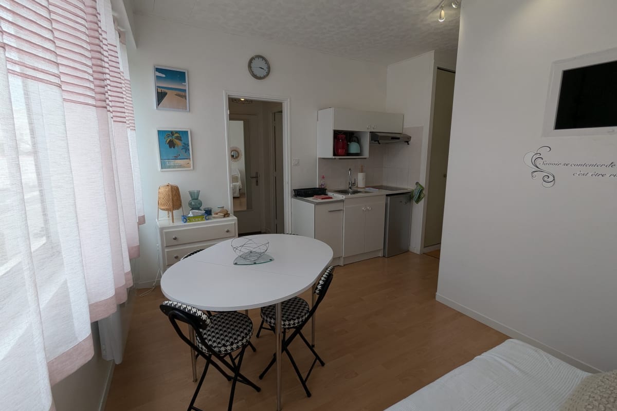 Immobilier Studio douillet proche centre et plage  