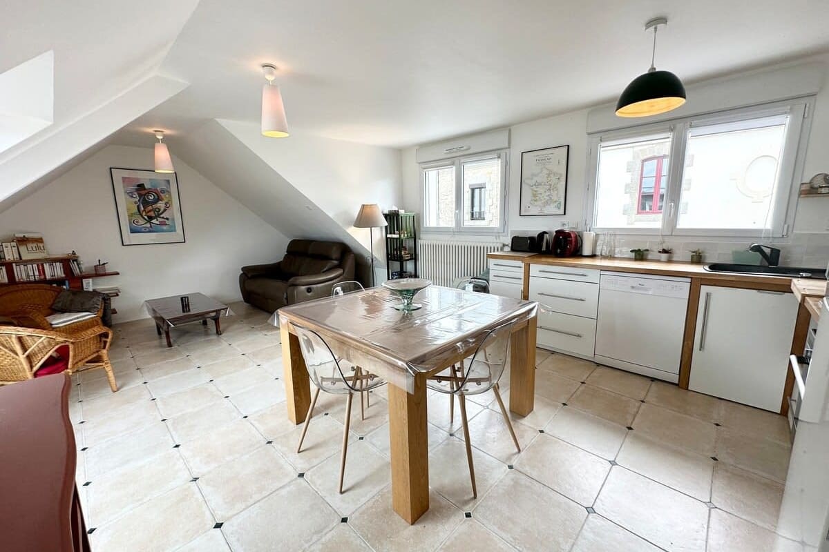 Immobilier Charmante maison – Terrasse – Vue sur le port  